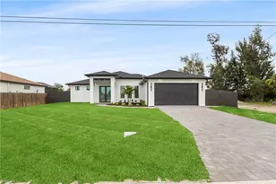 1837 NE 2nd St, Cape Coral, FL 33909 - Photo 1