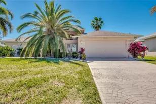 318 SW 28th St, Cape Coral, FL 33914 - Photo 2