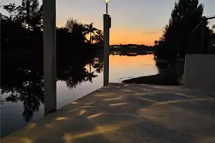 318 SW 28th St, Cape Coral, FL 33914 - Photo 28