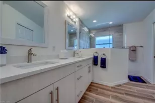 318 SW 28th St, Cape Coral, FL 33914 - Photo 10