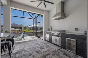 2224 SW 31st Ln, Cape Coral, FL 33914 - Photo 32