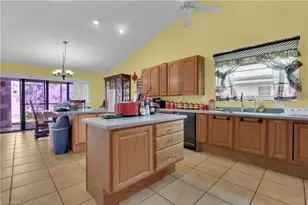 2704 SW 2nd Pl, Cape Coral, FL 33914 - Photo 10
