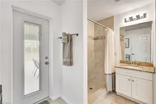 605 SW 13th St, Cape Coral, FL 33991 - Photo 16