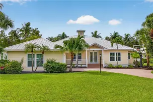 12281 McGregor Palms Dr, Fort Myers, FL 33908 - Photo 4