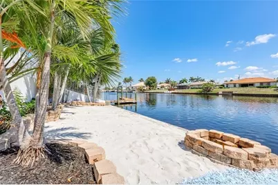 920 E Archer Pkwy, Cape Coral, FL 33904 - Photo 1