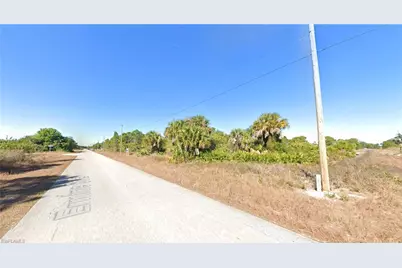 1225 Ermine St E, Lehigh Acres, FL 33974 - Photo 4