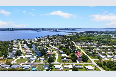 1398 Evalena Ln, North Fort Myers, FL 33917 - Photo 28