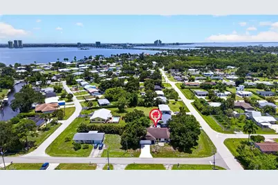 1398 Evalena Ln, North Fort Myers, FL 33917 - Photo 32