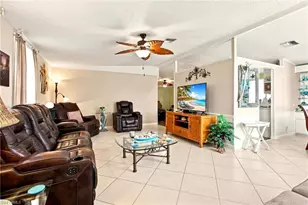 18 Grosbeak Ln, Naples, FL 34114 - Photo 8