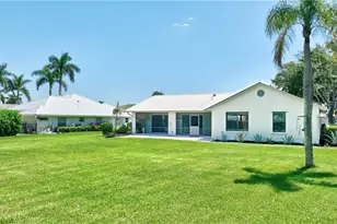 11477 Longshore Way W, Naples, FL 34119 - Photo 22