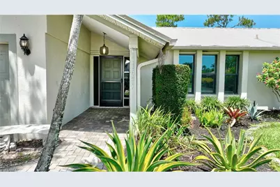 11477 Longshore Way W, Naples, FL 34119 - Photo 4