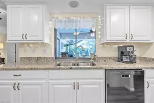 1903 SE 29th Ln, Cape Coral, FL 33904 - Photo 18