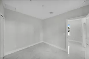 462 Lampion Ave S, Lehigh Acres, FL 33974 - Photo 16