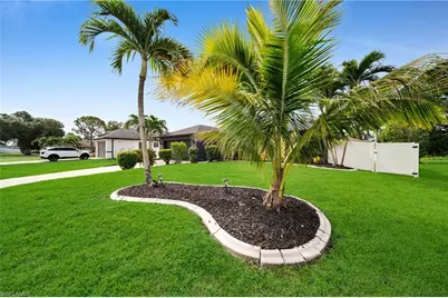 636 SW 10th St, Cape Coral, FL 33991 - Photo 28