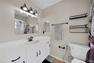 636 SW 10th St, Cape Coral, FL 33991 - Photo 16