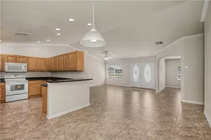 720 Zebu Pl, Fort Myers, FL 33913 - Photo 2