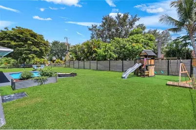 2212 SE 7th St, Cape Coral, FL 33990 - Photo 28