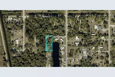 7604 Pierre Cir, North Fort Myers, FL 33917 - Photo 6