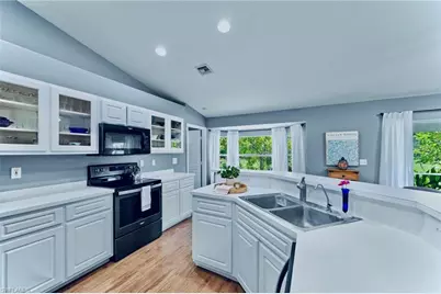 5512 Beauty St, Lehigh Acres, FL 33971 - Photo 8