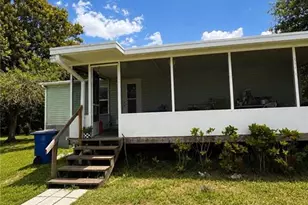 19450 Donna Dr, North Fort Myers, FL 33917 - Photo 4