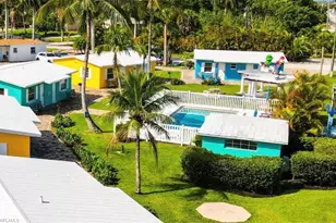 14621 McGregor Blvd, Fort Myers, FL 33908 - Photo 2