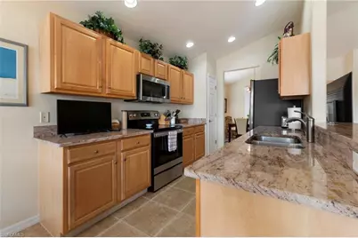10025 Majestic Ave, Fort Myers, FL 33913 - Photo 6