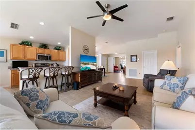 10025 Majestic Ave, Fort Myers, FL 33913 - Photo 12