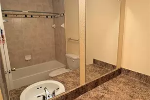 2905 Winkler Ave, Fort Myers, FL 33916 - Photo 14