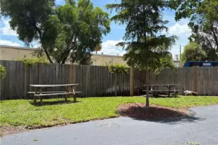 2905 Winkler Ave, Fort Myers, FL 33916 - Photo 24
