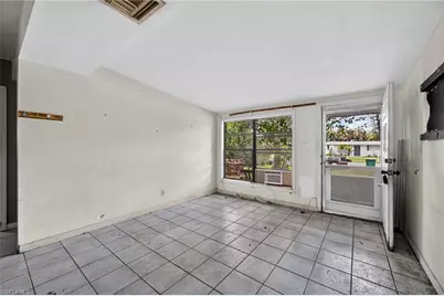 1223 Embassy Ln, Naples, FL 34104 - Photo 12