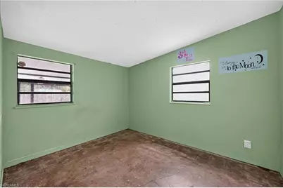 1223 Embassy Ln, Naples, FL 34104 - Photo 2