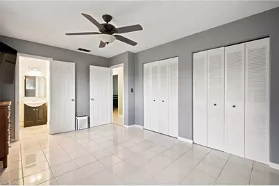 301 Hollywood St, Lehigh Acres, FL 33936 - Photo 4