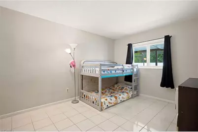 301 Hollywood St, Lehigh Acres, FL 33936 - Photo 8
