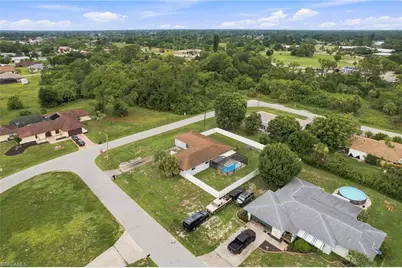 301 Hollywood St, Lehigh Acres, FL 33936 - Photo 22