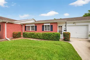 6913 Birdie Way, Fort Myers, FL 33919 - Photo 4
