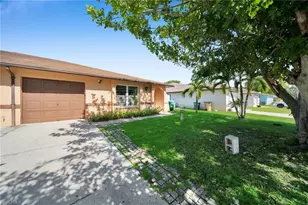 517 SE 23rd Pl, Cape Coral, FL 33990 - Photo 1