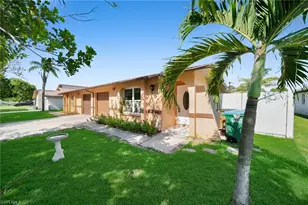 517 SE 23rd Pl, Cape Coral, FL 33990 - Photo 16