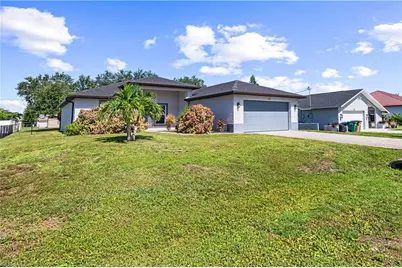 632 NE 2nd Ave, Cape Coral, FL 33909 - Photo 2