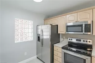 1227 SE 23rd Pl, Cape Coral, FL 33990 - Photo 6