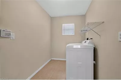 317 NE 9th Ter, Cape Coral, FL 33909 - Photo 22
