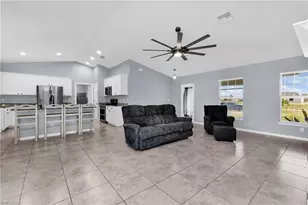 2926 NW 25th St, Cape Coral, FL 33993 - Photo 4