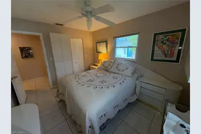 25 Temple Ct, Lehigh Acres, FL 33936 - Photo 10