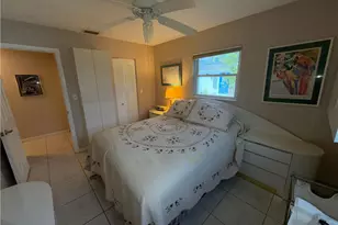 25 Temple Ct, Lehigh Acres, FL 33936 - Photo 10