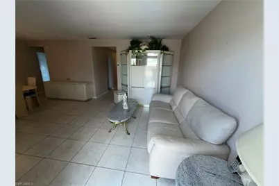 25 Temple Ct, Lehigh Acres, FL 33936 - Photo 8