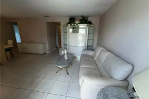 25 Temple Ct, Lehigh Acres, FL 33936 - Photo 8