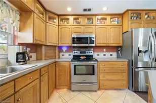 1010 Michael Ave, Lehigh Acres, FL 33936 - Photo 14