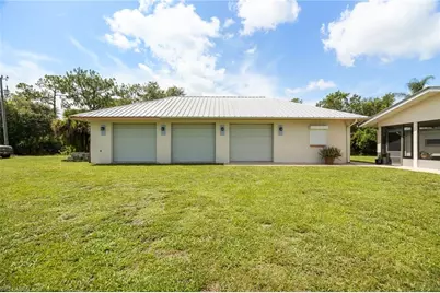 1010 Michael Ave, Lehigh Acres, FL 33936 - Photo 2