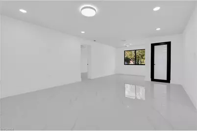 356 New York Dr, Fort Myers, FL 33905 - Photo 2