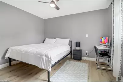 870 109th Ave N, Naples, FL 34108 - Photo 16
