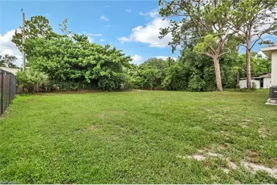 870 109th Ave N, Naples, FL 34108 - Photo 20